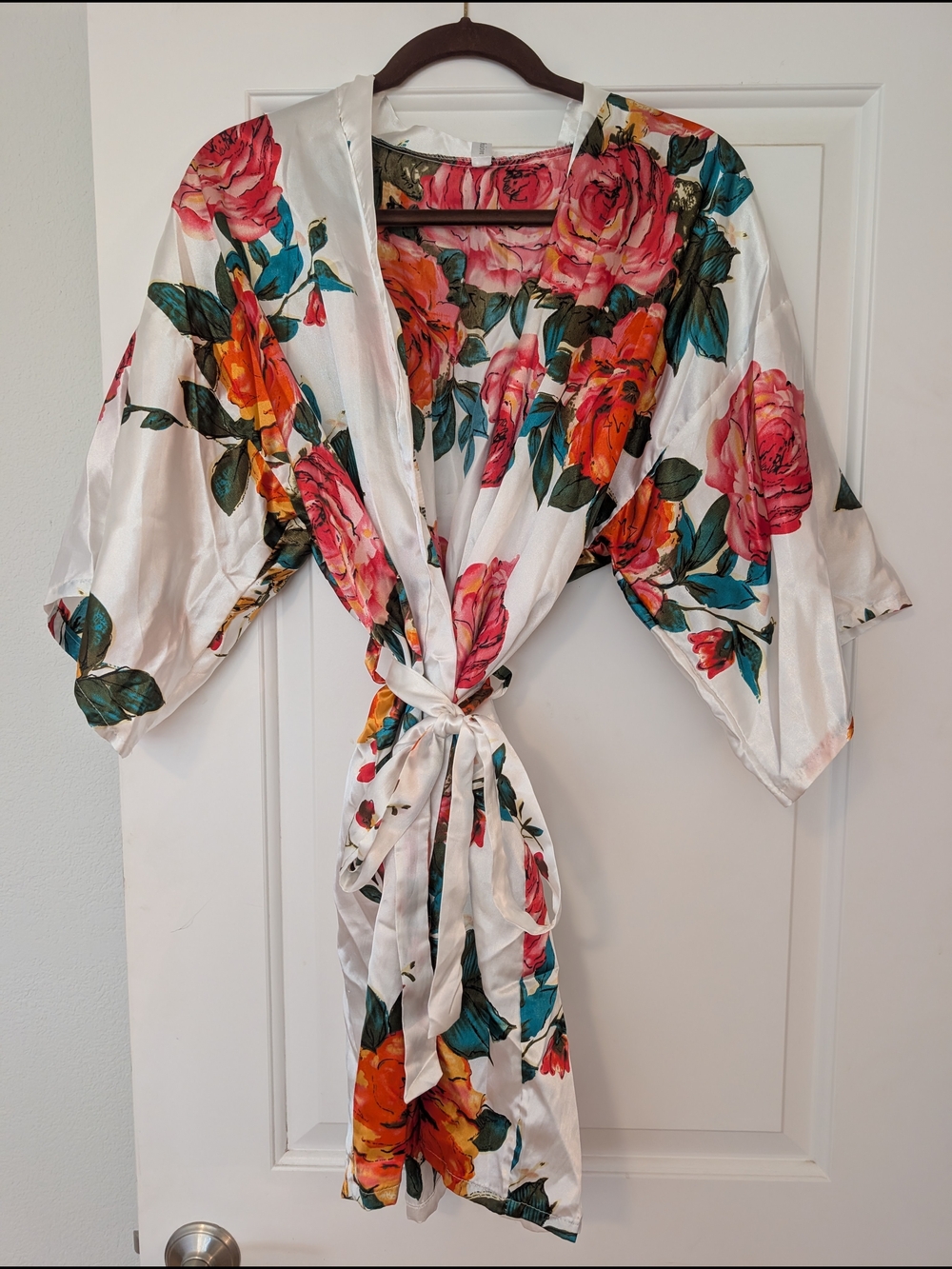 Floral Satin Robe in White with Pink & Orange Roses